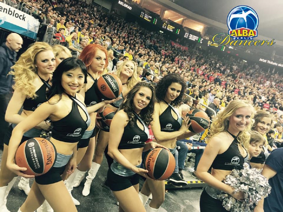 Alba Berlino, le regine europee tra le cheerleaders Alba Berlino, le regine europee tra le cheerleaders