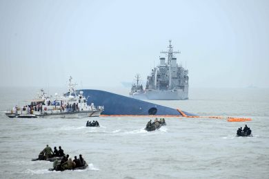 Peschereccio russo affonda in Kamchatka, oltre 50 morti