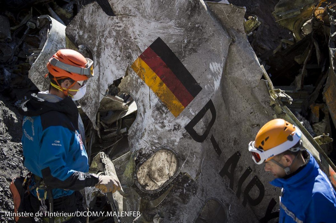 Airbus Germanwings: il recupero delle vittime – LE FOTO