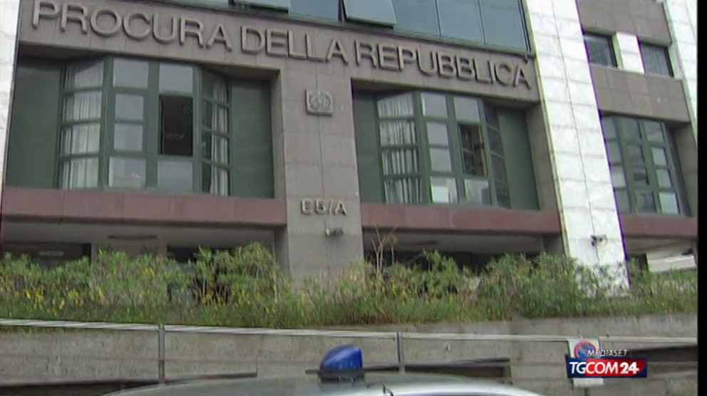 Caso D’Alema: “Sono innocente, mi rivolgo all’Anm”