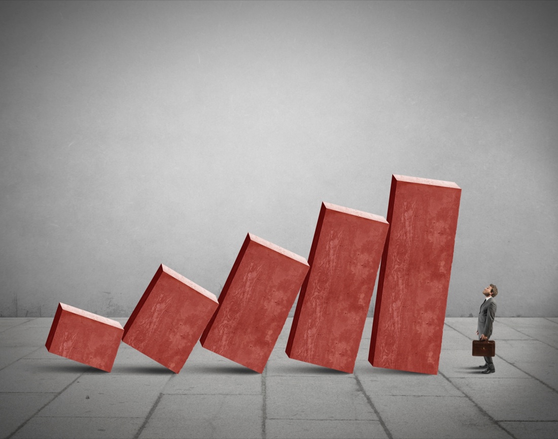 Italia fuori dalla recessione: pil in crescita dello 0,3% Italia fuori dalla recessione: pil in crescita dello 0,3%