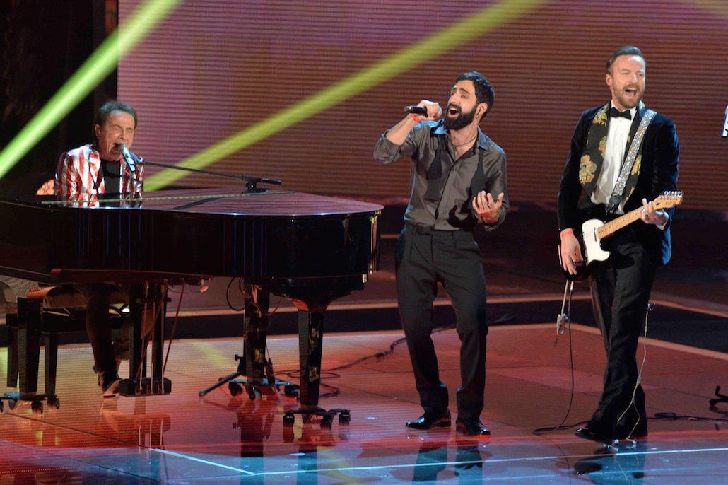 The Voice 3: Fabio Curto vince l’edizione 2015 The Voice 3: Fabio Curto vince l’edizione 2015