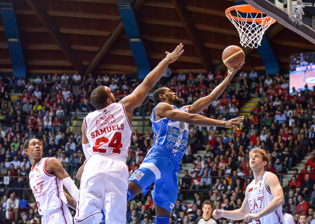Playoff serie A: Milano-Sassari, la sfida continua