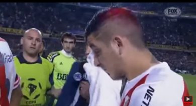 Boca-River, che vergogna: agguato ultras e Clasico sospeso
