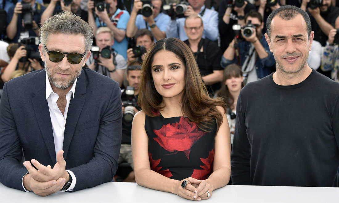 Il racconto dei racconti, intervista a Matteo Garrone e backstage del film – Video