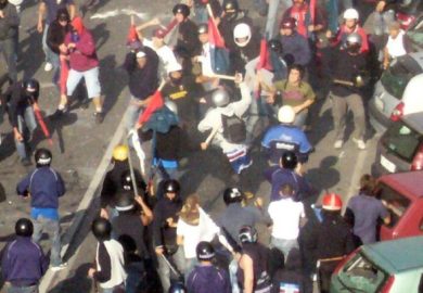 Derby di Genova 2010: 14 tifosi condannati