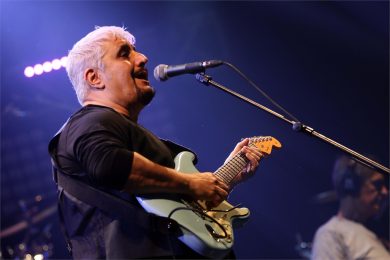 Pino Daniele: “Nero a metà live” nei negozi dal 9 giugno