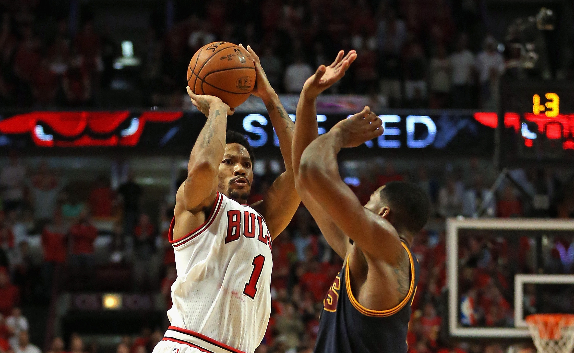 Nba: tripla di Rose sulla Sirena. Chicago 2-1 su Cleveland Nba: tripla di Rose sulla Sirena. Chicago 2-1 su Cleveland