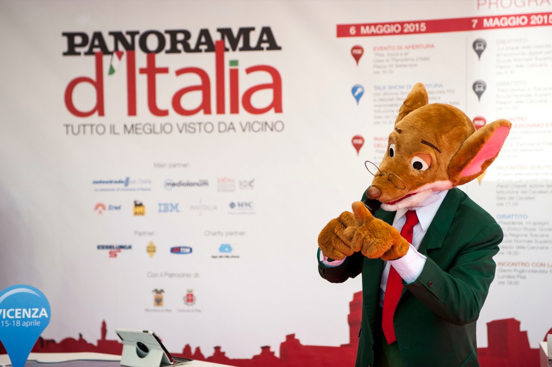 Geronimo Stilton incontra i suoi giovanissimi fan Geronimo Stilton incontra i suoi giovanissimi fan