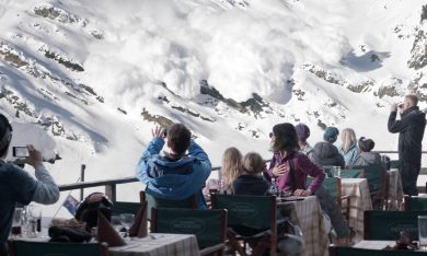 Forza maggiore, la valanga famigliare di Ruben Östlund: 5 motivi per vederlo