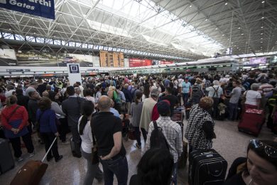 Rogo Fiumicino: tifosi Fiorentina beffati, niente Siviglia