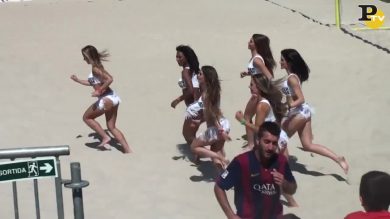 Beach soccer: tutti pazzi per le cheerleader