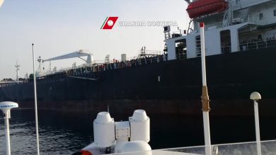 Sbarchi: operazione di soccorso della Guardia Costiera
