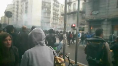 Black Block devastano Milano- video 2