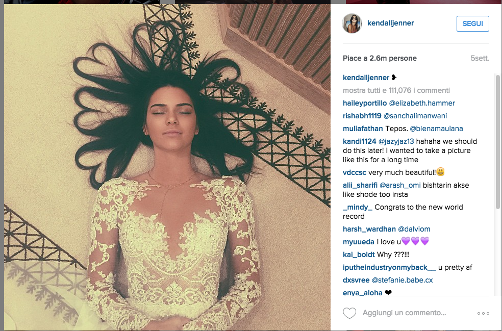 Kendall Jenner, il selfie dei record