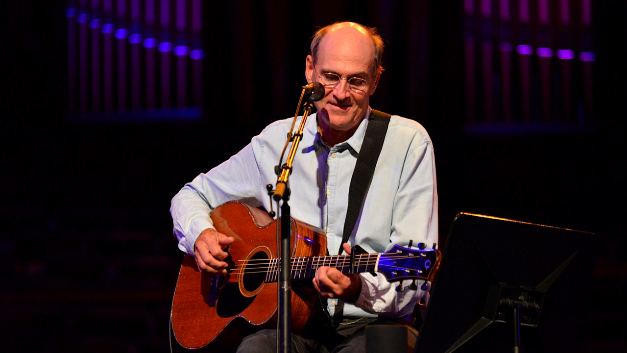 James Taylor al primo posto con “Before this world” dopo 45 anni
