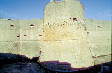 The beauties of the Amalfi Coast and the Salento Peninsula