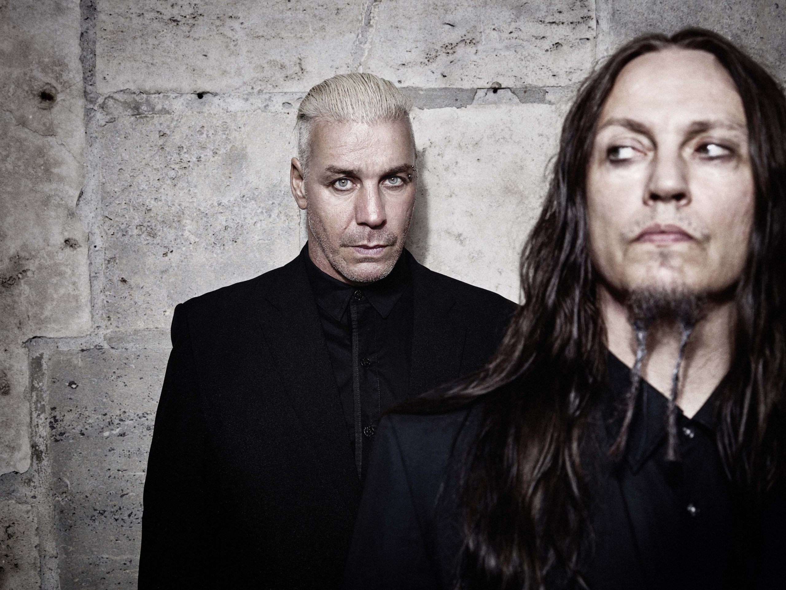 Lindemann: ” ‘Skills in pills’ è una pausa dai Rammstein”