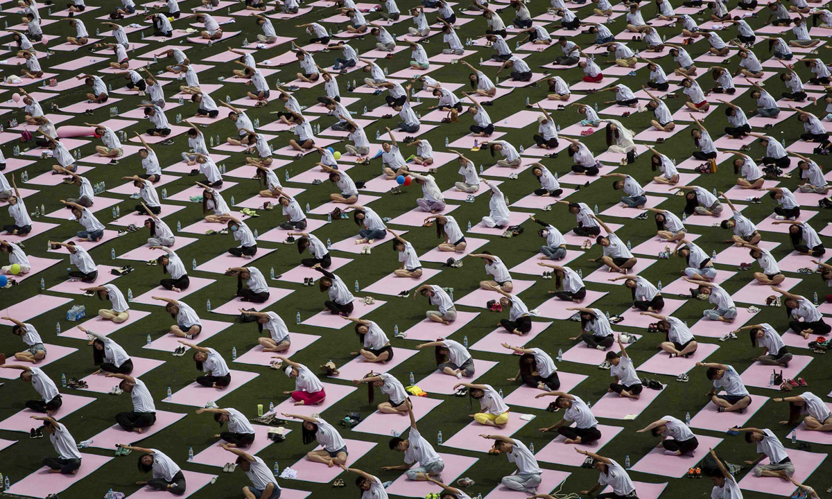 La giornata mondiale dello Yoga nelle foto più belle La giornata mondiale dello Yoga nelle foto più belle