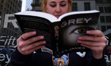 È uscito ‘Grey’ di E. L. James. È già polemica