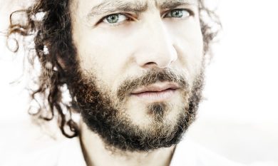 “La mela”, il nuovo singolo di Tricarico