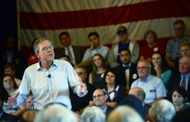 Usa: Jeb Bush inizia la campagna attaccando papa Francesco