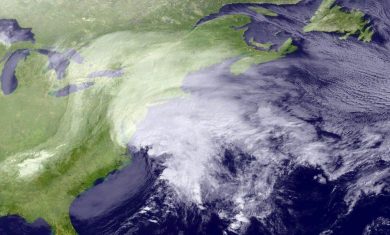 Tempeste e incendi flagellano gli Usa