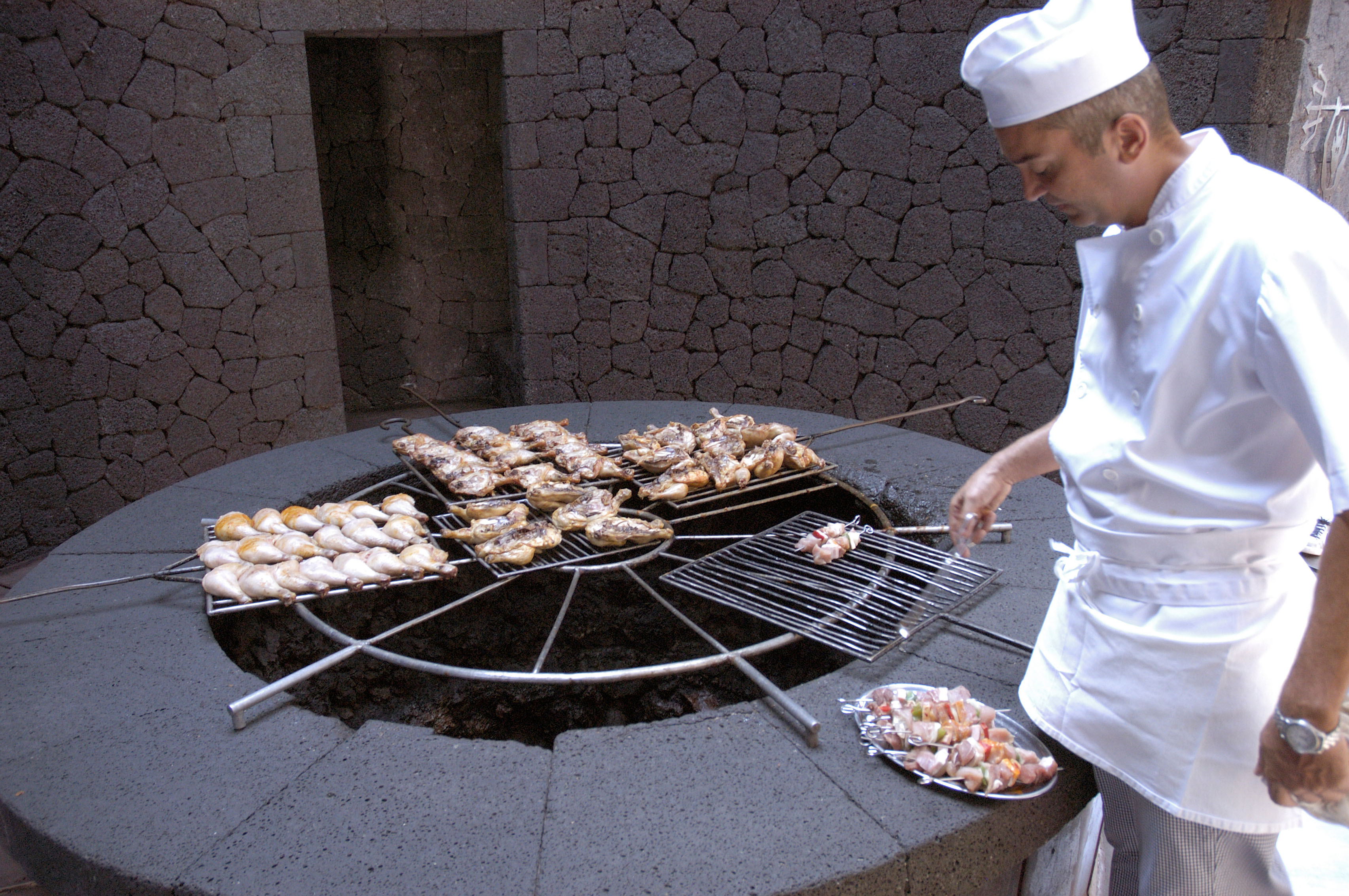 Il ristorante più pericoloso al mondo? A Lanzarote Il ristorante più pericoloso al mondo? A Lanzarote