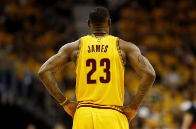 Nba: con Nike via libera al logo sulle maglie