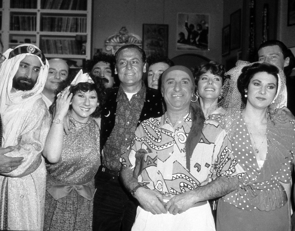 Che tempo che fa, grande festa per i 30 anni di Quelli della notte Che tempo che fa, grande festa per i 30 anni di Quelli della notte