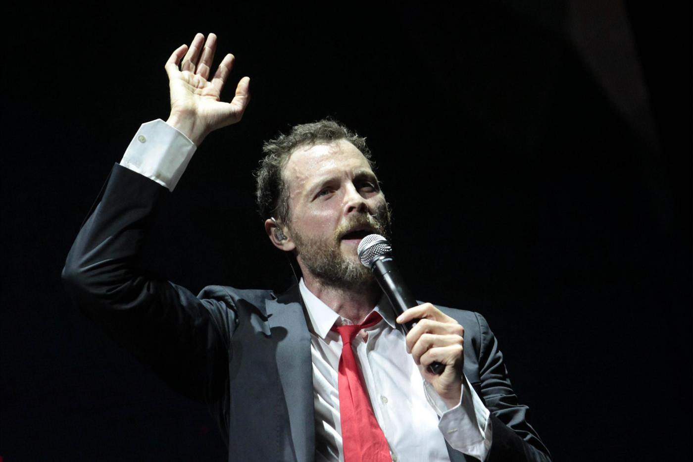 Jovanotti e il lavoro gratis: “Ecco cosa penso”