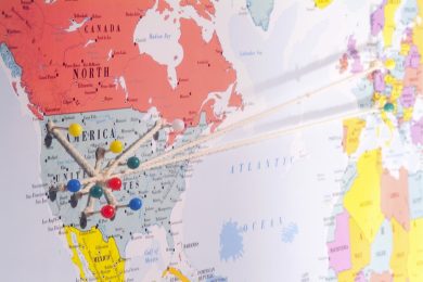 Le aziende italiane producono sempre di più all’estero