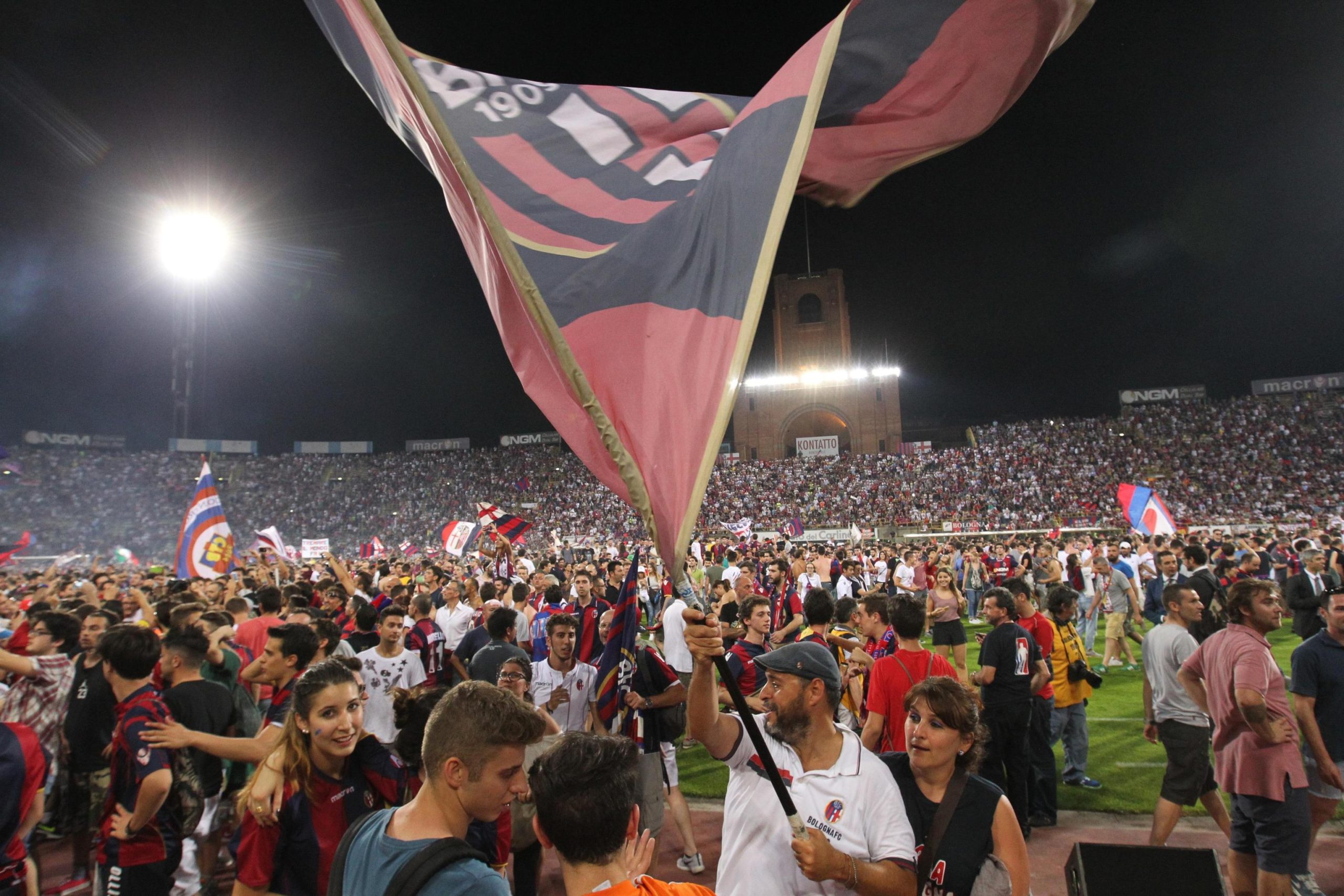 Bologna promosso: è di nuovo serie A! Bologna promosso: è di nuovo serie A!