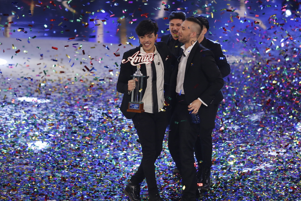 Amici 14: trionfano i The Kolors, secondo Mattia Briga Amici 14: trionfano i The Kolors, secondo Mattia Briga