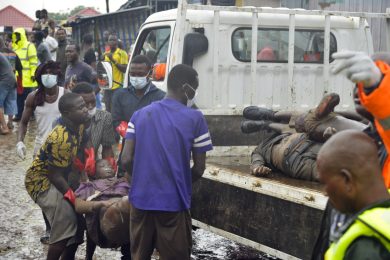 Ghana: 200 morti in un incendio ad Accra
