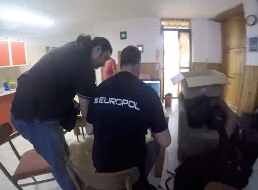 Pedopornografia, armi e droga: il primo sequestro di moneta virtuale Pedopornografia, armi e droga: il primo sequestro di moneta virtuale