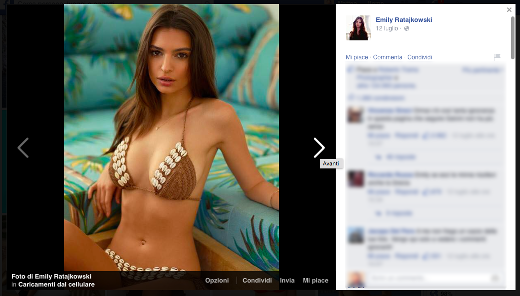 Emily Ratajkowski è la regina dei Bomber