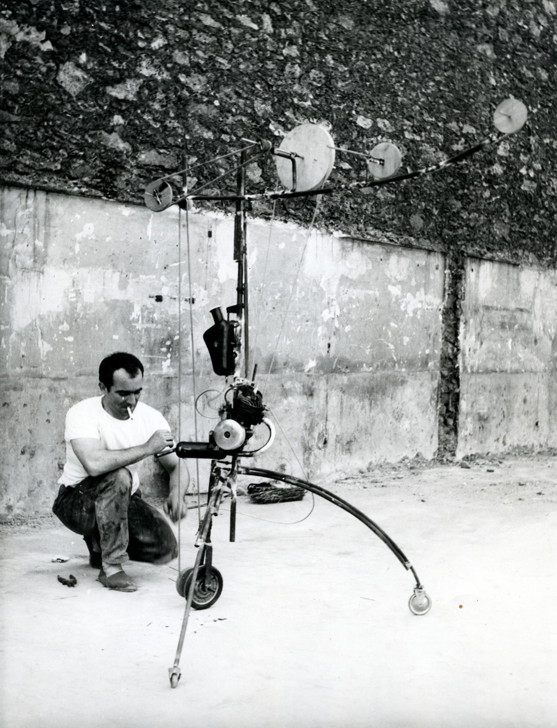 Jean Tinguely. I Filosofi Jean Tinguely. I Filosofi