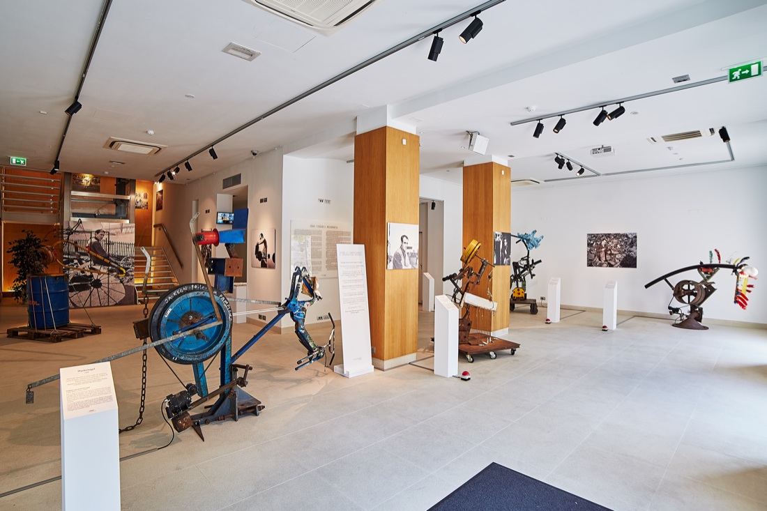 Jean Tinguely. I Filosofi Jean Tinguely. I Filosofi