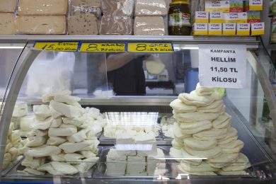 Cipro riunita nel nome del… formaggio