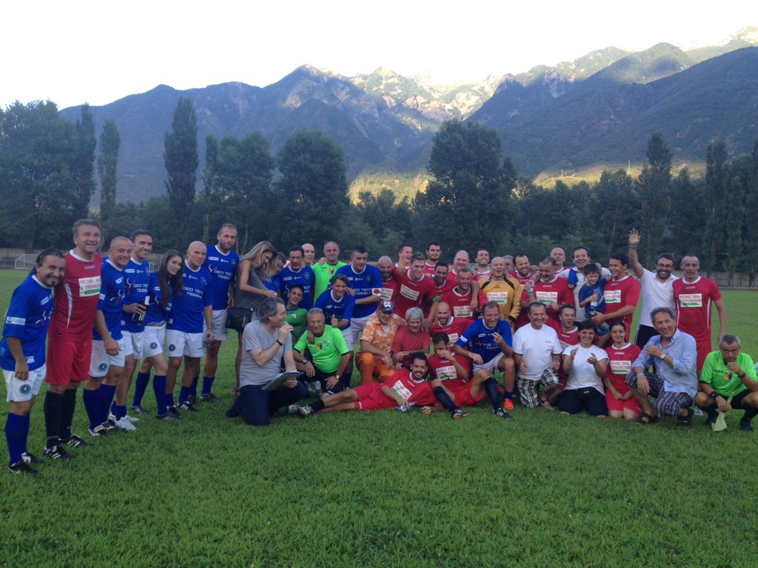 Dalle piste al campo di calcio per far vincere la solidarietà Dalle piste al campo di calcio per far vincere la solidarietà