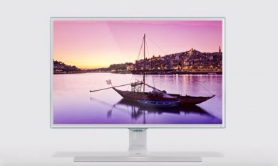 Samsung: ecco il monitor che ricarica, senza fili, il cellulare