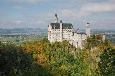 I 10 castelli a strapiombo più belli al mondo