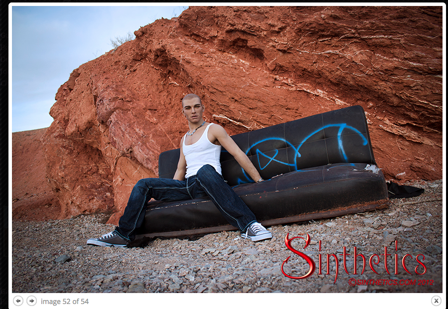 Dalla California la versione maschile della “bambola gonfiabile” Dalla California la versione maschile della “bambola gonfiabile”