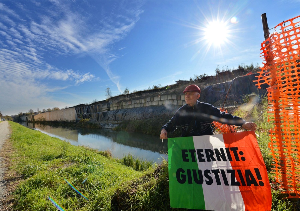 Eternit, il processo passa alla Corte Costituzionale