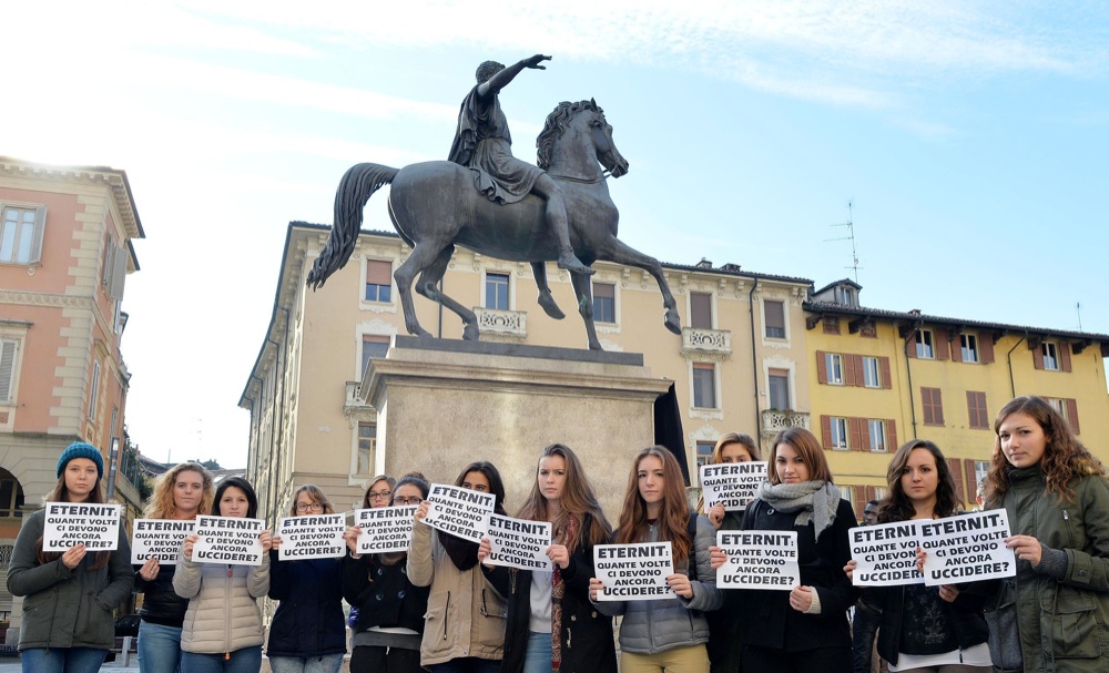 Eternit, il processo passa alla Corte Costituzionale
