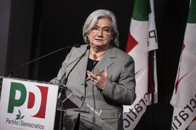 Comune di Roma: la “terza via” di Bindi che fa infuriare il Pd