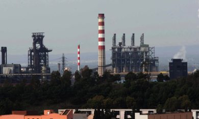 Ilva di Taranto, 47 rinviati a giudizio: c’è anche Vendola