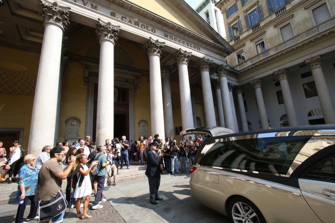 Elio Fiorucci, l’addio di Milano – Foto