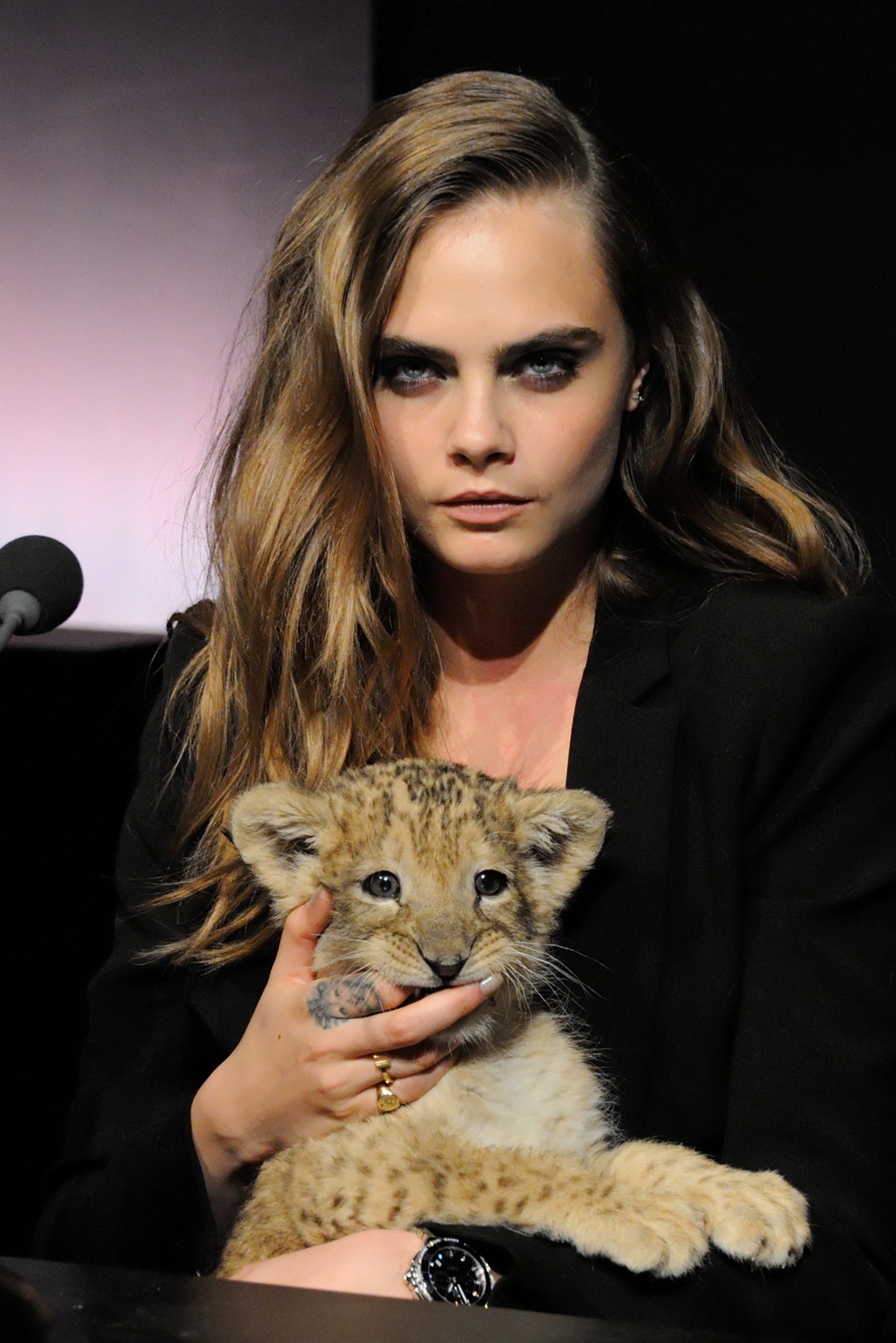 È il momento di Cara Delevingne È il momento di Cara Delevingne